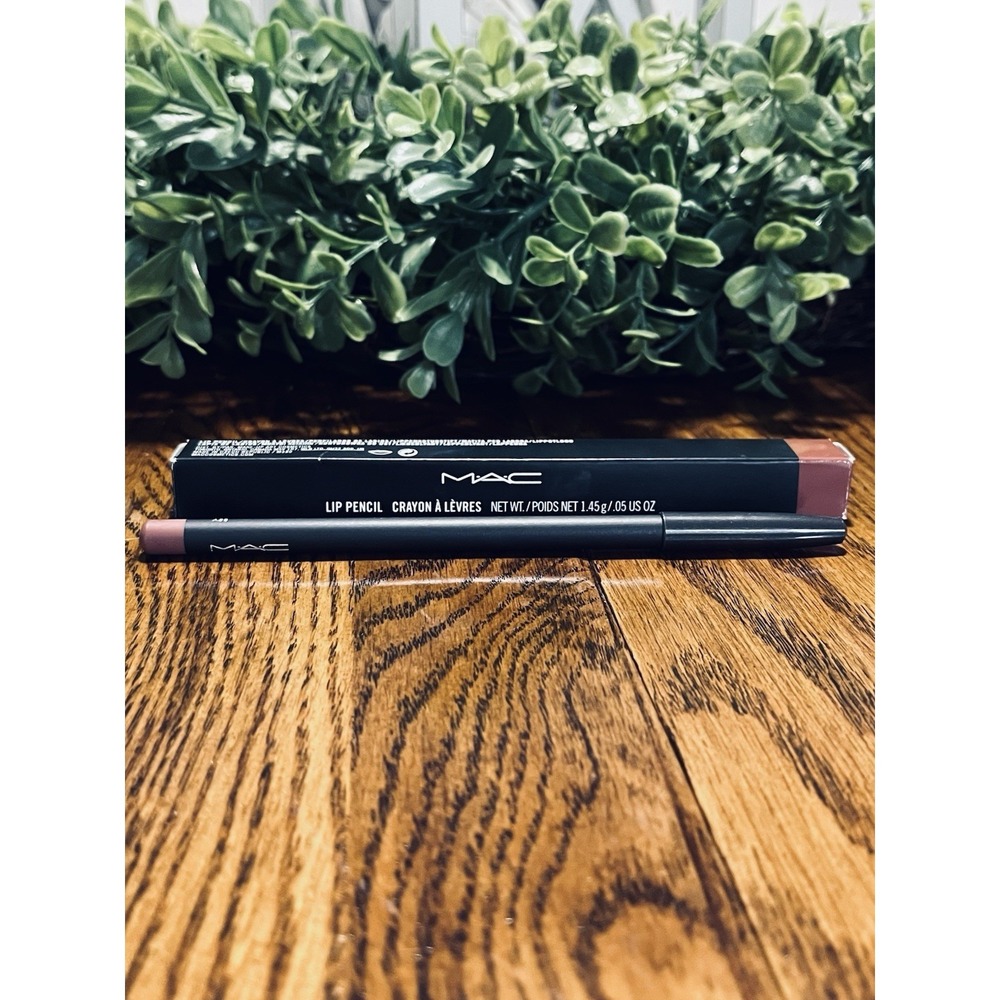 MAC Lip Pencil~Spice~Full Sizeβ 0.05 oz/1.45 oz~New Boxed